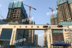 沙井海岸城要卖了？现场售楼处根本没开！只有中介在揽客图片