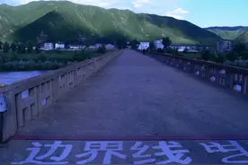 如果逃犯越过“国界线”1米后，警察还能对他开枪吗？图片