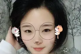 女主播：钟晓萌图片