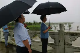 安徽生态环境保护督察| 省第二生态环境保护督察组组长赵馨群督导霍邱县自然保护地整改工作图片