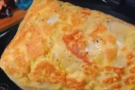 市场卖的鸡蛋饼为什么这么软，和面和烙饼有秘诀，学会都能摆摊图片