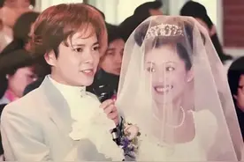 “祝英台”和“马文才”结婚21年，育有一子，恩爱依旧，相扶到老图片