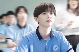 数学25英语44，学霸偶像的高考成绩就这？图片