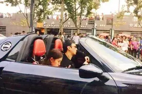 王思聪开始出售二手超跑，价格比新车还贵！网友：资金困难了？图片