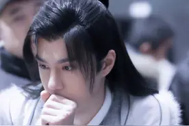 王一博古装壁纸，侠骨不失柔情图片