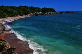 借着夏天的名义，一起去看海吧图片