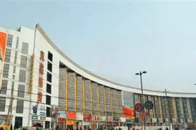 山东“烂尾楼之王”李贵斌：身后百亿家产之争图片