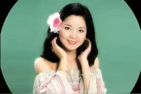 苏轼本人读yi音？“低绮户”中“绮”字读音新解，粤语存古音图片