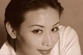 她是内地一代名模，还是胡兵初恋，却出家为尼至今让胡兵念念不忘图片