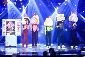 今晚侯佩岑上演变装秀 吴宗宪体验潮流美甲图片