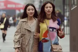美国姑娘这么评价成都：中国最“懒”的城市，打牌、喝茶加撩妹儿图片