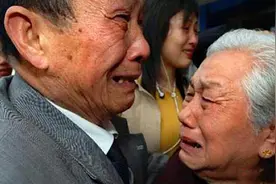 丈夫新婚后加入抗战，妻子痴情等待65年，相逢后丈夫已是她人夫图片