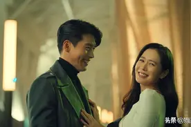 玄彬孙艺珍约饭被偶遇，连签名都在撒狗粮，网友：真情侣就是甜图片