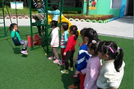 孩子的性别角色思考，男孩就该让着女孩吗？看事情分两面图片