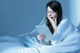 褪黑素真不能随便吃 这几招健康助眠方法你试过没？图片