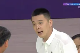 21分大胜！但杨鸣仍然发火了！谁注意到暂停时，他说的这1句话？图片