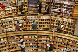 许小年：少看微信多读书图片