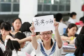 他曾偷走高考试卷，导致国家启动备用卷，无数学命运被改变图片