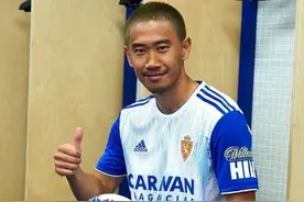 重磅官宣！31岁香川真司跟西乙队解约，无缘跟武磊踢亚洲德比图片