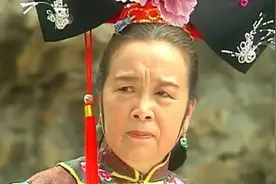 “容嬷嬷”年轻时是校花？看到照片的网友：这都可以演香妃了图片