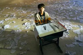 县城补习班还在疯狂，“小镇做题家”没有休息图片