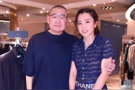 甘比眼睛太成功了，从空洞无神到如今撞脸宋允儿，有钱使人变美图片