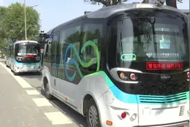 全国首条！无锡的公开道路5G自动驾驶网约巴士图片