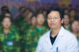 恶魔杨永信：十几年前，那个电击6000网瘾少年的人，如今怎样了？图片