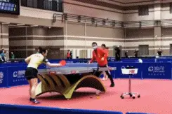 马琳用横拍跟伊藤美诚对练视频放出，李隼透露刘国梁点头允许合练图片