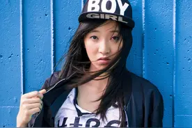 【约拍系列】奥林匹克公园，Hipop风格人像摄影#肖像##女人#图片