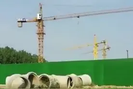 河南四男童被埋后续：事故工地无资质，县住建局局长被免职图片