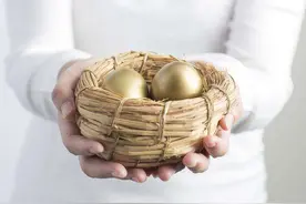 借100万炒股的人和拿着30万闲钱投资的人，结果有何区别？图片