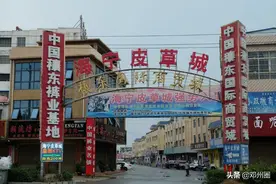 穰东·中国裤业基地：展示中心形象初露，外地客商闻名而至图片