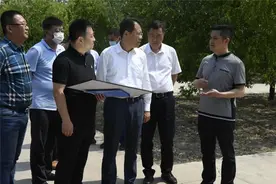 谢元检查安全消防和防汛工作图片