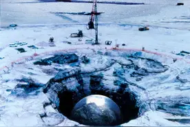 30亿吨5000平方公里：南极冰下放射性熔炉，正快速融化冰盖图片