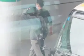 #郑恺苗苗机场牵手# 看样子是真的有怀孕啦，期待小小猎豹图片