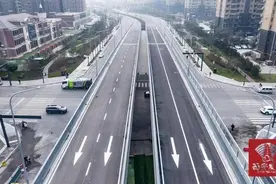 西安又一立交桥通车图片