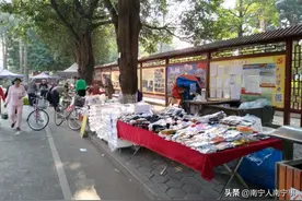 摆地摊赚钱方案全攻略，新手摆摊心得与5个最重要的经验图片