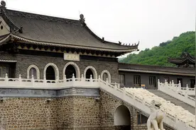 镜头下：大悲寺的行脚僧人，日晒雨淋传法，绝不拿人钱物图片