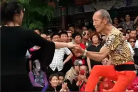 爱跳舞的张大爷图片