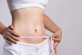 明明不胖，却总有大肚腩？2分钟快乐瘦腹操，帮你轻松「瘦肚」图片
