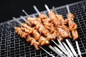 为何当年遍布各地的新疆羊肉串，现在几乎看不到了？图片