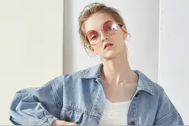 秋季外套不用太多，这4件外套承包你的春秋图片