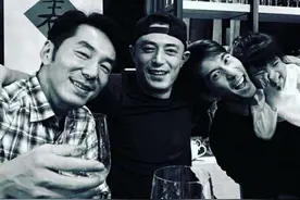 林心如点赞霍建华聚会照，力破婚变传闻，两人疑似吵架后重归于好图片