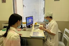 6岁乳房发育，9岁来例假，9岁变声……专家：当心孩子“性早熟”图片