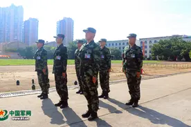 够味！捕捉他们新训的样子……图片