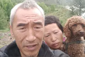 妻子患癌他一夜白头，卖车卖房治病，和妻一起徒步400多天游西藏图片
