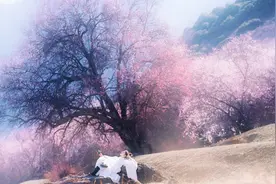 最具浪漫主义诗人笔下的相思故事：美人如花隔云端图片