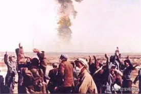 中国首枚原子弹爆炸成功，毛主席却要求首先通知日本，这是为何？图片