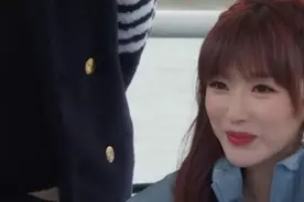 华少嘲讽女星不会吃鱼子酱？惹对方尴尬脸秒红，网友：说话没分寸图片